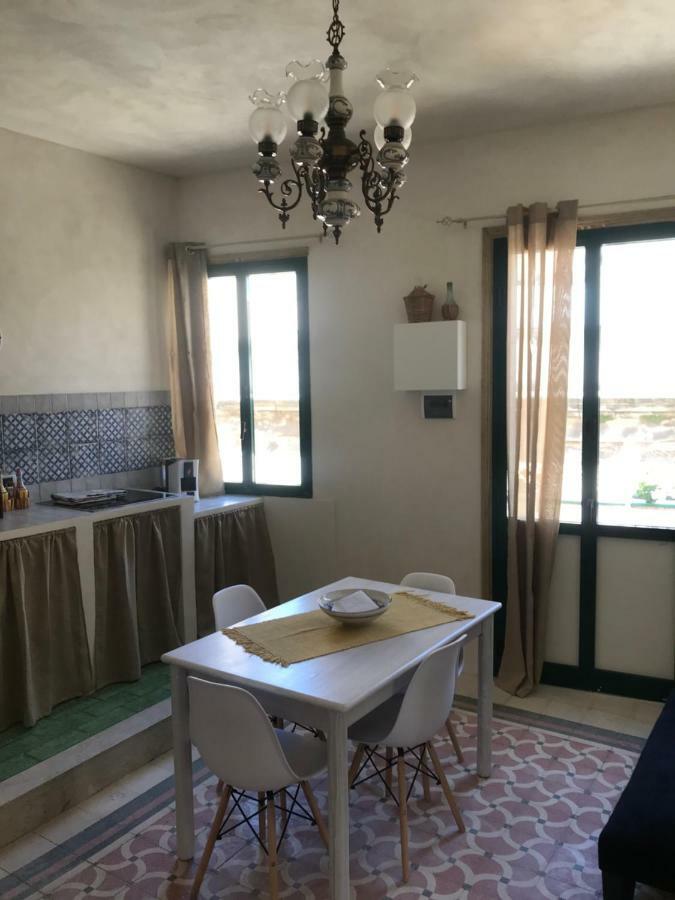 A Due Passi Dal Porto Apartment ตราปานี ภายนอก รูปภาพ