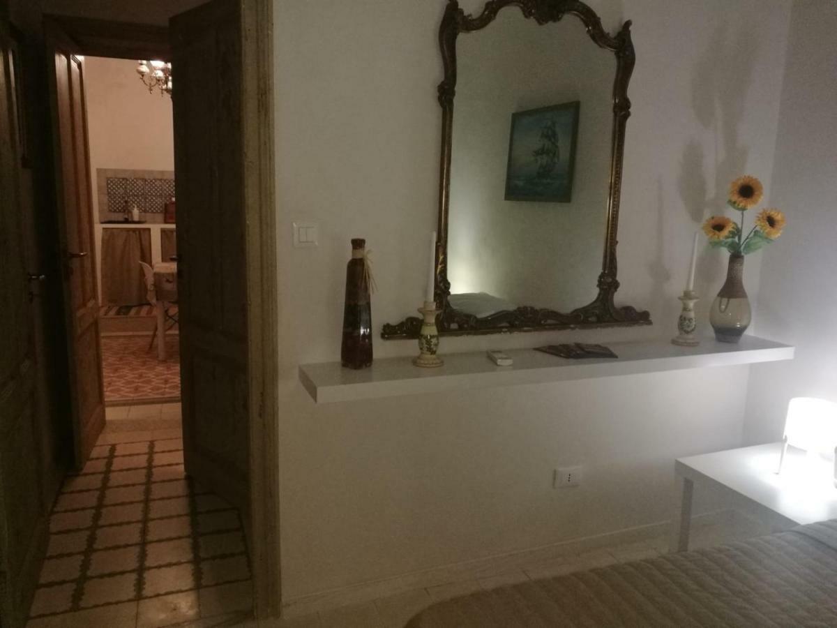 A Due Passi Dal Porto Apartment ตราปานี ภายนอก รูปภาพ