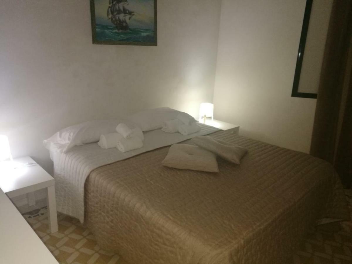 A Due Passi Dal Porto Apartment ตราปานี ภายนอก รูปภาพ